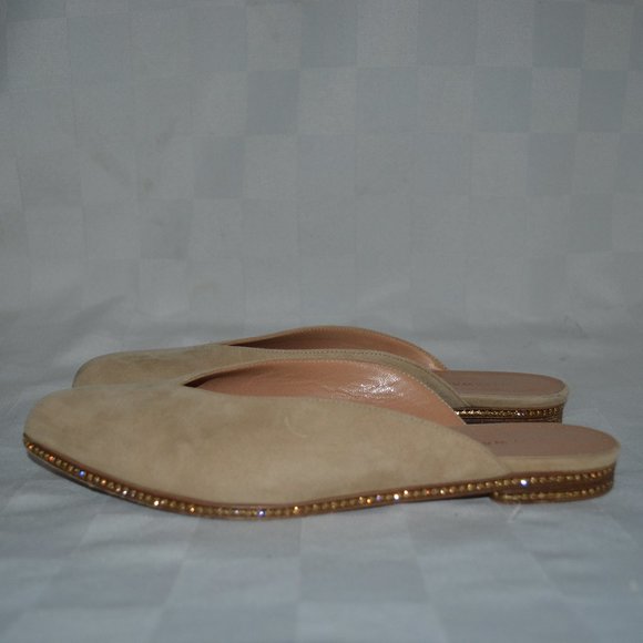 $1060 Sz 37.5 7 Alexa Wagner Beige Suede Jewel Detail Mules Slides Flats - Picture 1 of 7